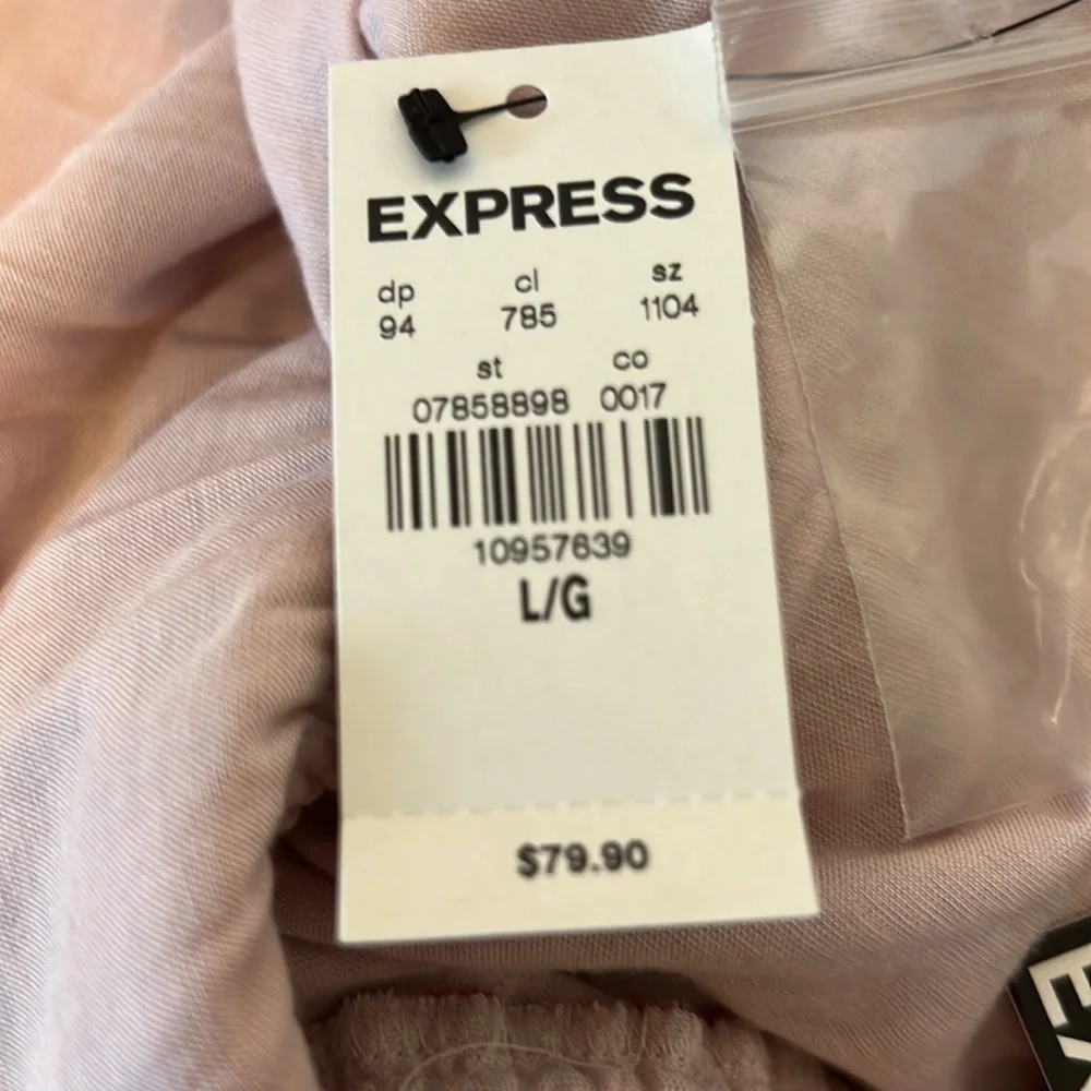 Express halter layered dress. Floral. Size L - Picture 3 of 11